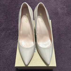 Size 12 wide width nude stilettos